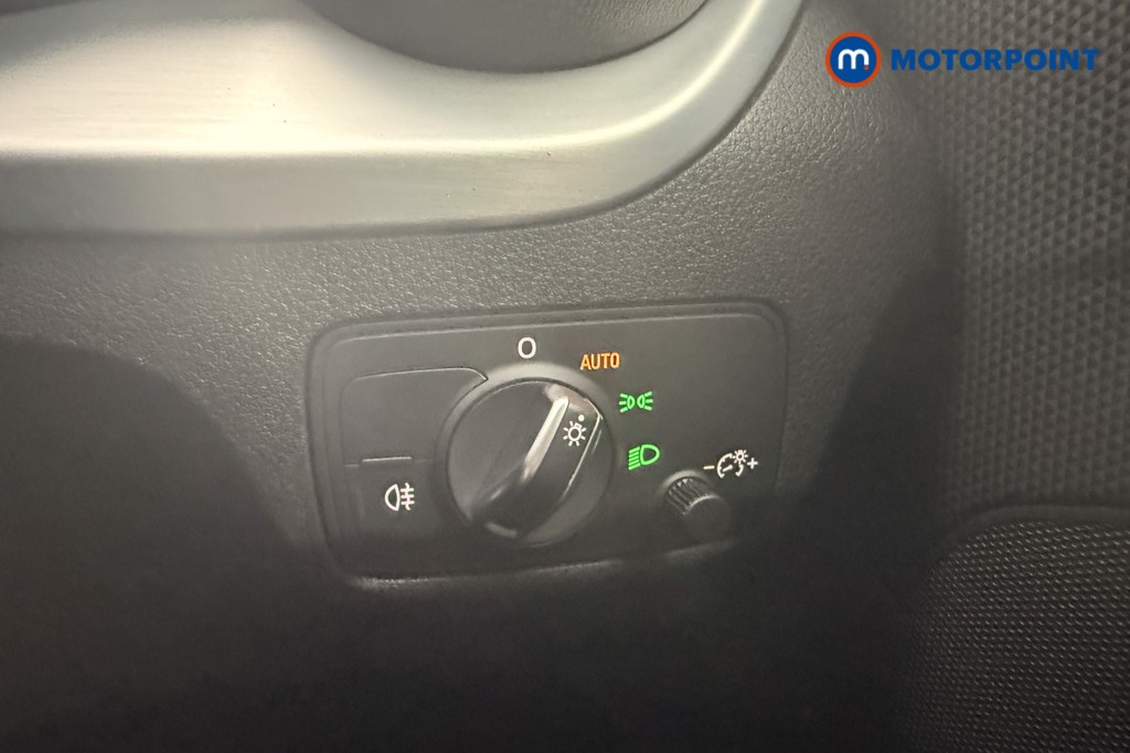 Audi Q2 Black Edition Manual Petrol SUV - Stock Number (1600246) - 19th supplementary image