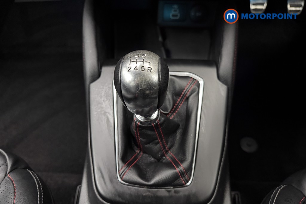 Ford Focus St-Line X Manual Petrol Hatchback - Stock Number (1600460) - 7th supplementary image