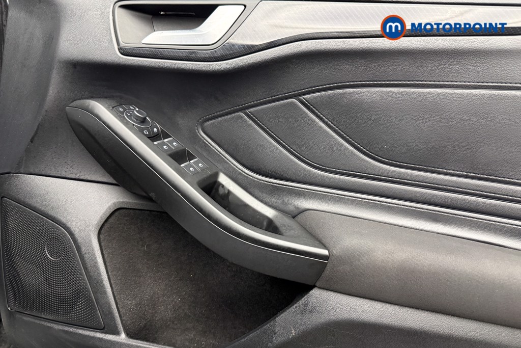Ford Focus St-Line X Manual Petrol Hatchback - Stock Number (1600460) - 20th supplementary image