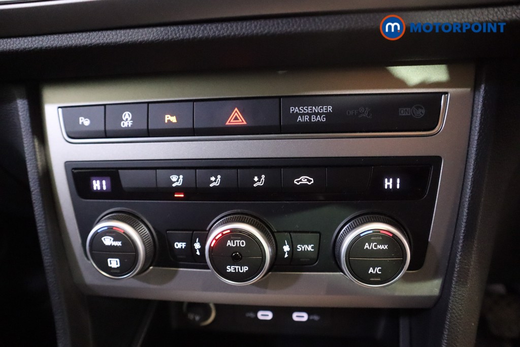 Seat Ateca Xperience Manual Petrol SUV - Stock Number (1600477) - 5th supplementary image