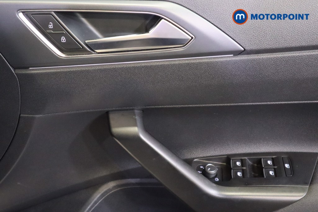 Volkswagen Polo R-Line Automatic Petrol Hatchback - Stock Number (1600487) - 10th supplementary image