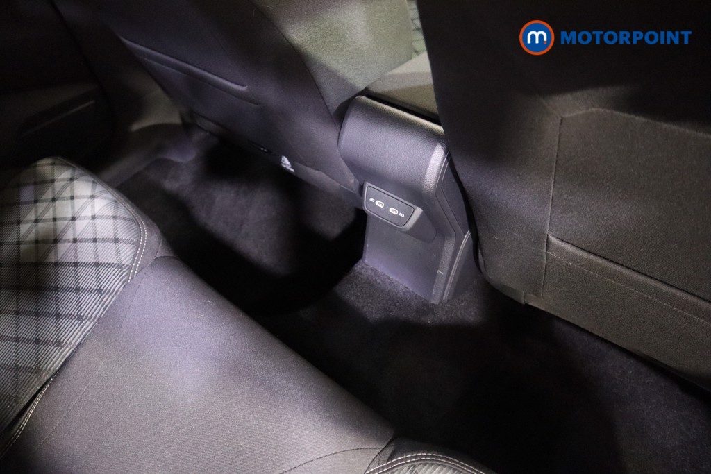 Volkswagen Polo R-Line Automatic Petrol Hatchback - Stock Number (1600487) - 19th supplementary image