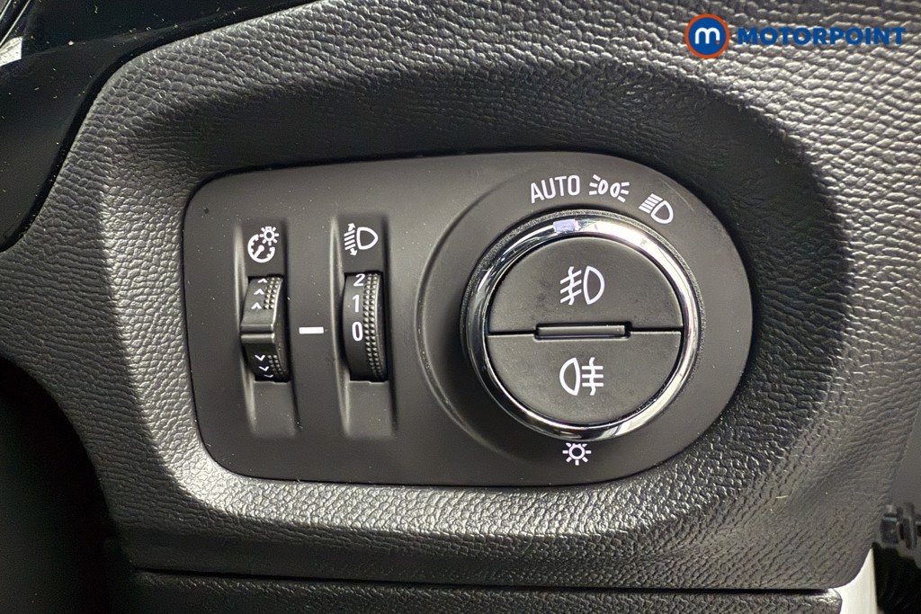 Vauxhall Corsa GS Manual Petrol Hatchback - Stock Number (1600764) - 16th supplementary image