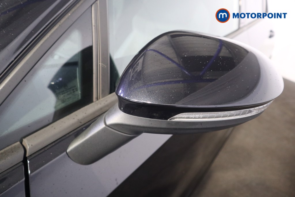 Volkswagen Golf R-Line Manual Petrol Hatchback - Stock Number (1600977) - 24th supplementary image