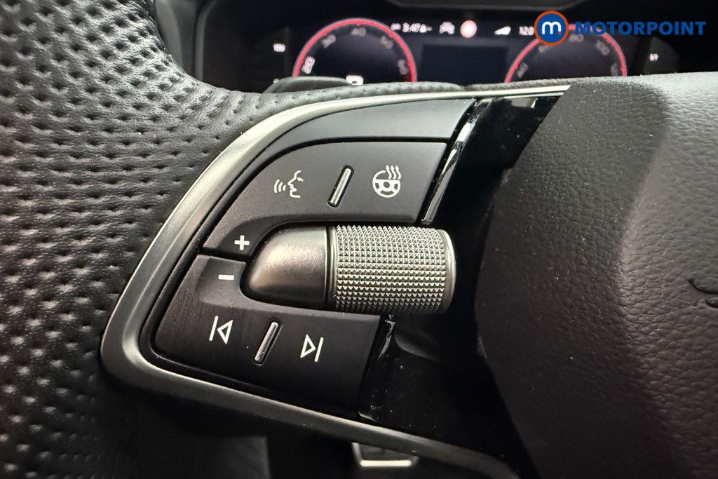 Skoda Karoq Sportline Automatic Petrol SUV - Stock Number (1601065) - 4th supplementary image