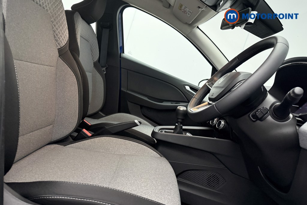 Renault Clio Evolution Manual Petrol Hatchback - Stock Number (1601230) - 8th supplementary image