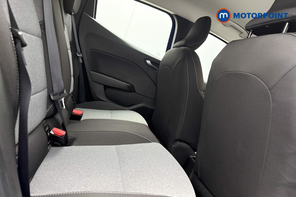 Renault Clio Evolution Manual Petrol Hatchback - Stock Number (1601230) - 9th supplementary image