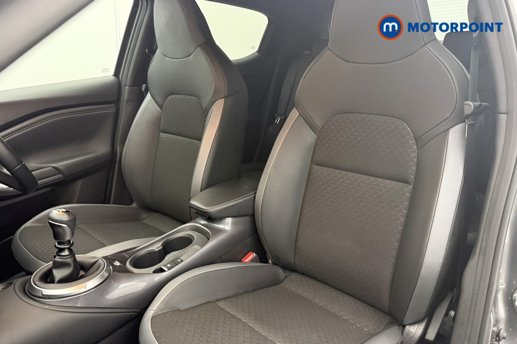 Nissan Juke N-Connecta Manual Petrol SUV - Stock Number (1601592) - 3rd supplementary image