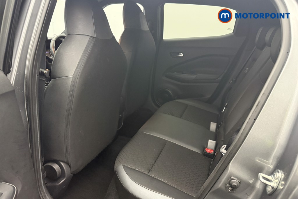 Nissan Juke N-Connecta Manual Petrol SUV - Stock Number (1601592) - 4th supplementary image