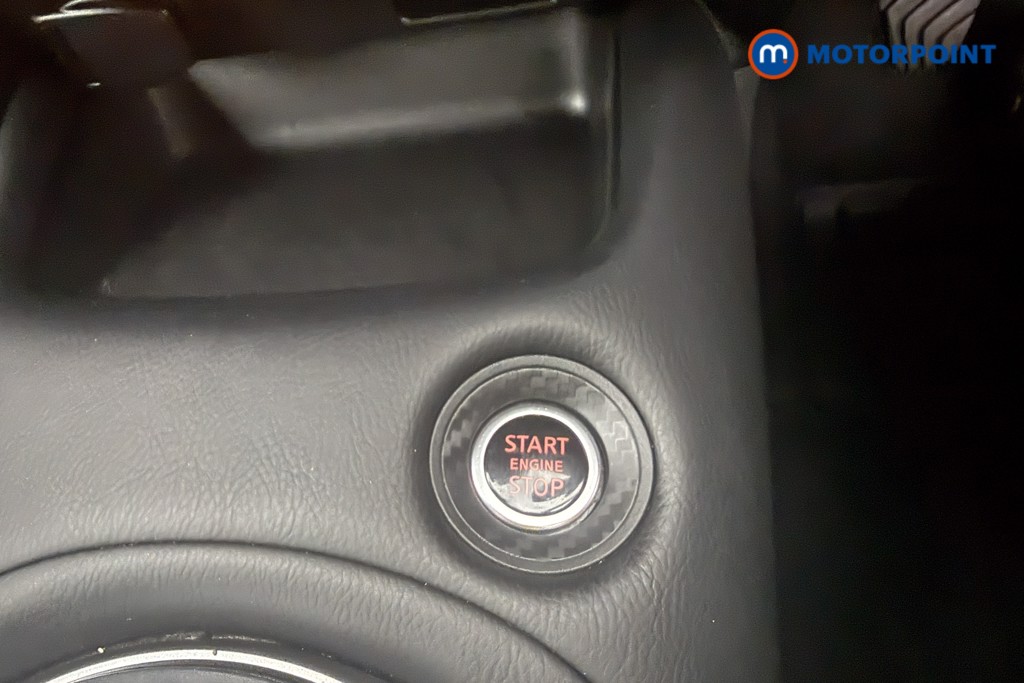 Nissan Juke N-Connecta Manual Petrol SUV - Stock Number (1601592) - 15th supplementary image