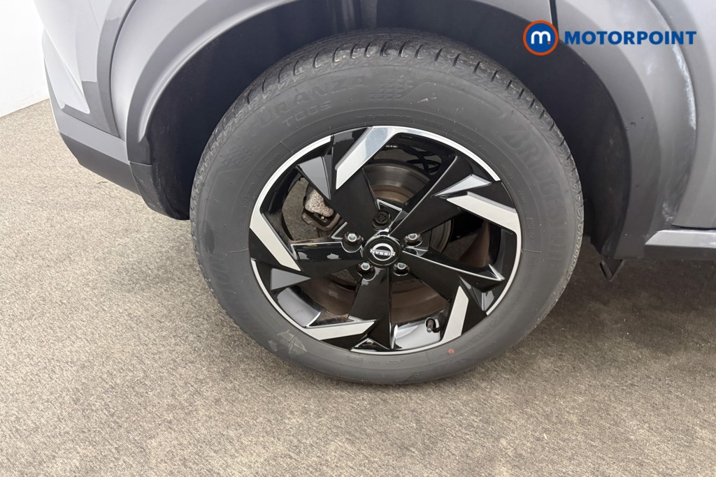 Nissan Juke N-Connecta Manual Petrol SUV - Stock Number (1601592) - 24th supplementary image
