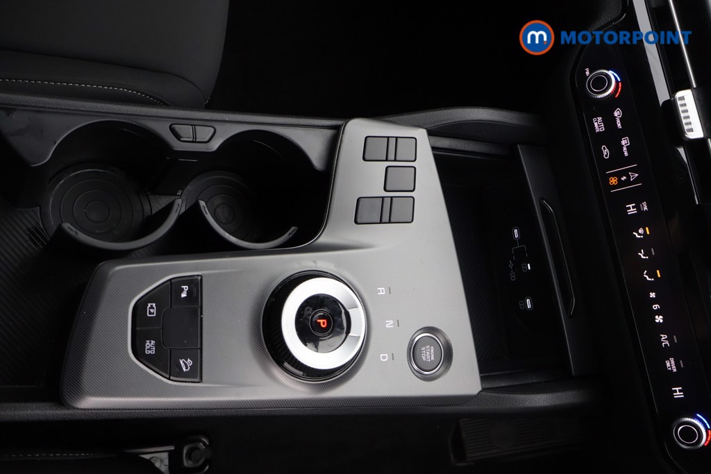 KIA Sportage Pure Automatic Petrol-Electric Hybrid SUV - Stock Number (1602006) - 8th supplementary image