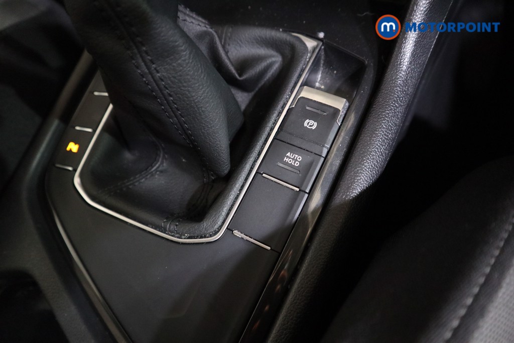 Volkswagen Tiguan Life Manual Petrol SUV - Stock Number (1602280) - 10th supplementary image