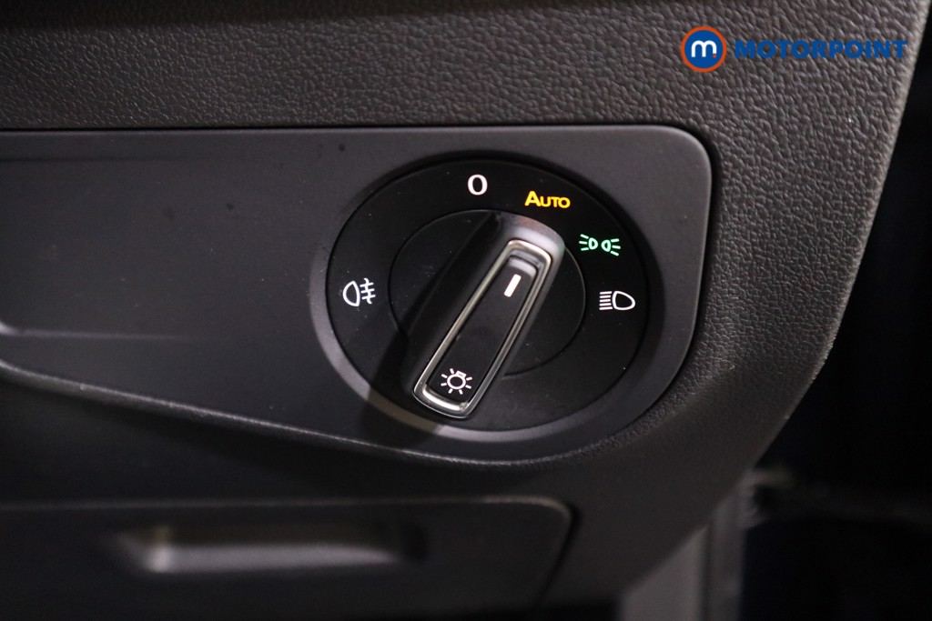 Volkswagen Tiguan Life Manual Petrol SUV - Stock Number (1602280) - 12th supplementary image