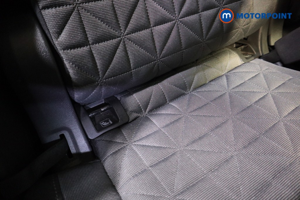 Volkswagen Tiguan Life Manual Petrol SUV - Stock Number (1602280) - 17th supplementary image