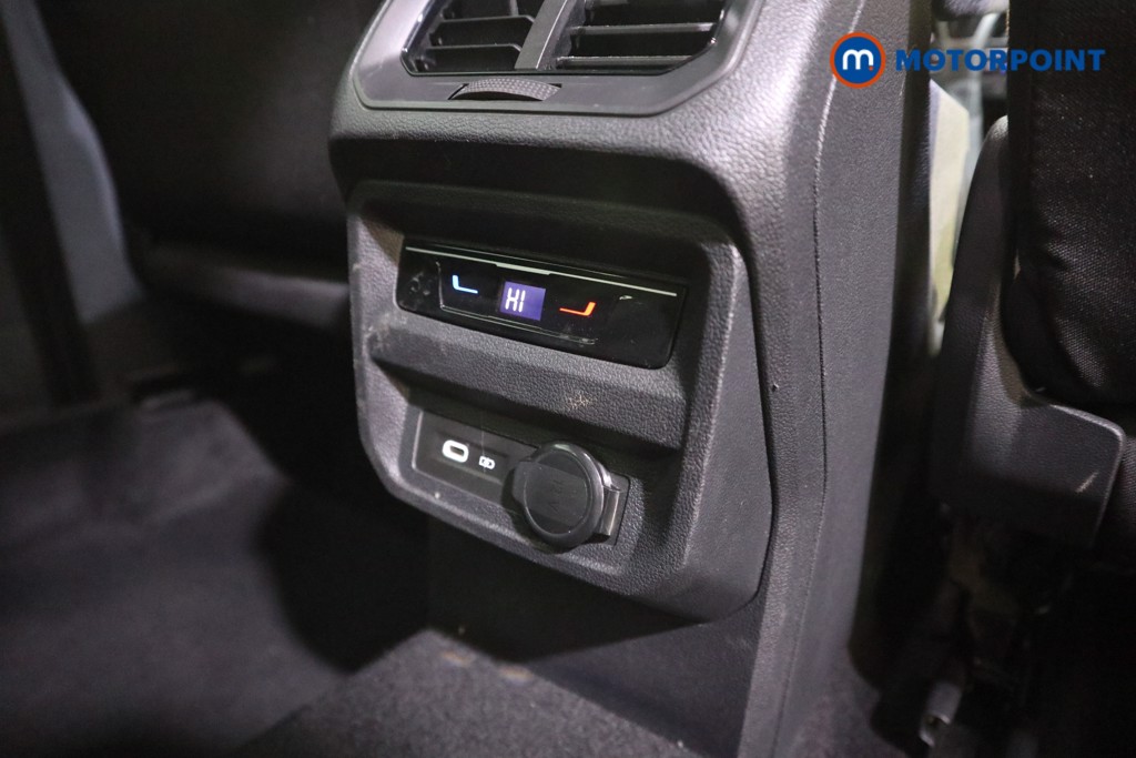 Volkswagen Tiguan Life Manual Petrol SUV - Stock Number (1602280) - 18th supplementary image