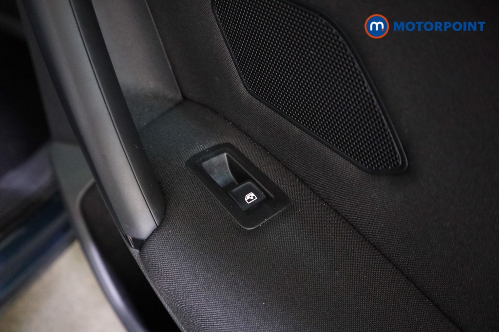 Volkswagen Tiguan Life Manual Petrol SUV - Stock Number (1602280) - 19th supplementary image