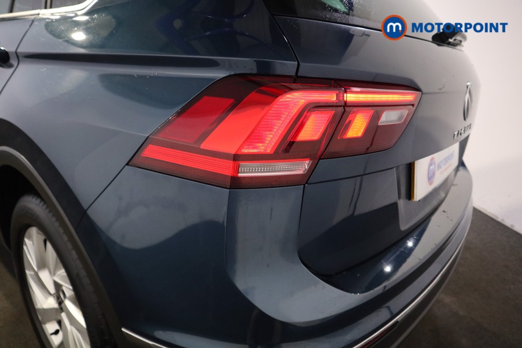 Volkswagen Tiguan Life Manual Petrol SUV - Stock Number (1602280) - 26th supplementary image