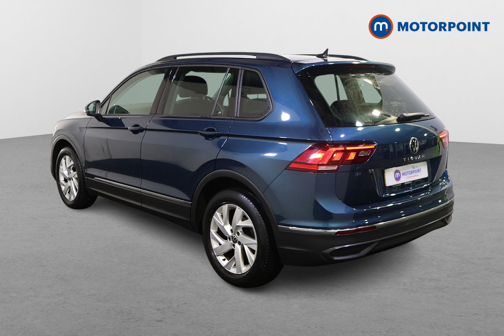 Volkswagen Tiguan Life Manual Petrol SUV - Stock Number (1602280) - Passenger side rear corner