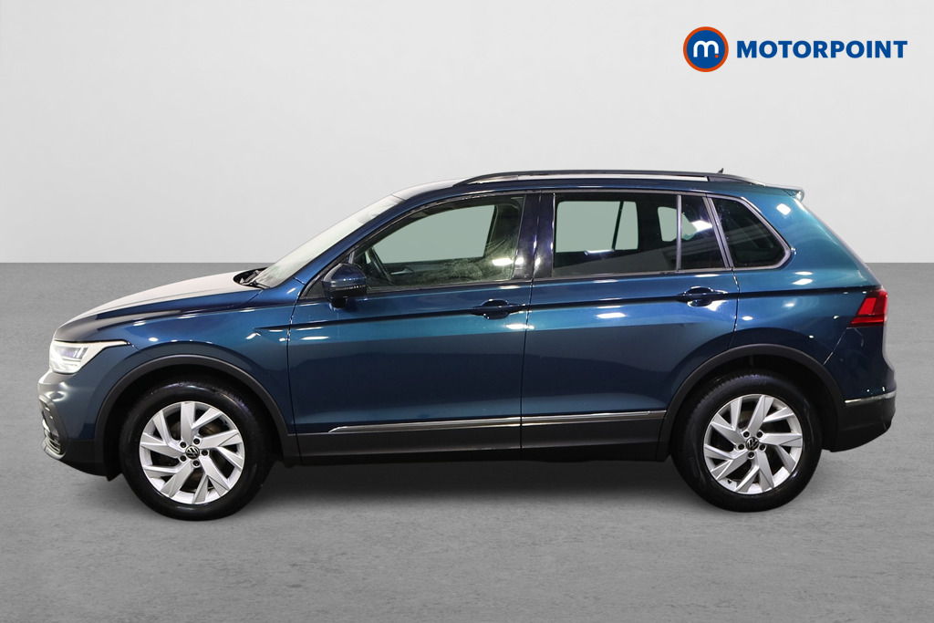 Volkswagen Tiguan Life Manual Petrol SUV - Stock Number (1602280) - Passenger side