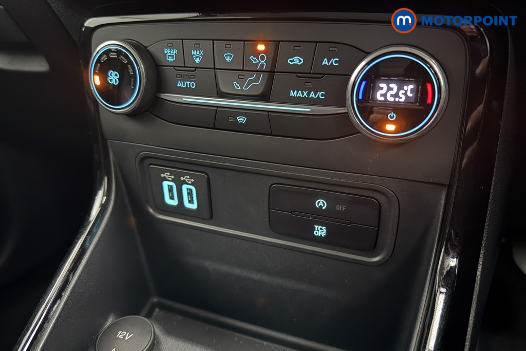 Ford Ecosport Titanium Manual Petrol SUV - Stock Number (1602361) - 13th supplementary image