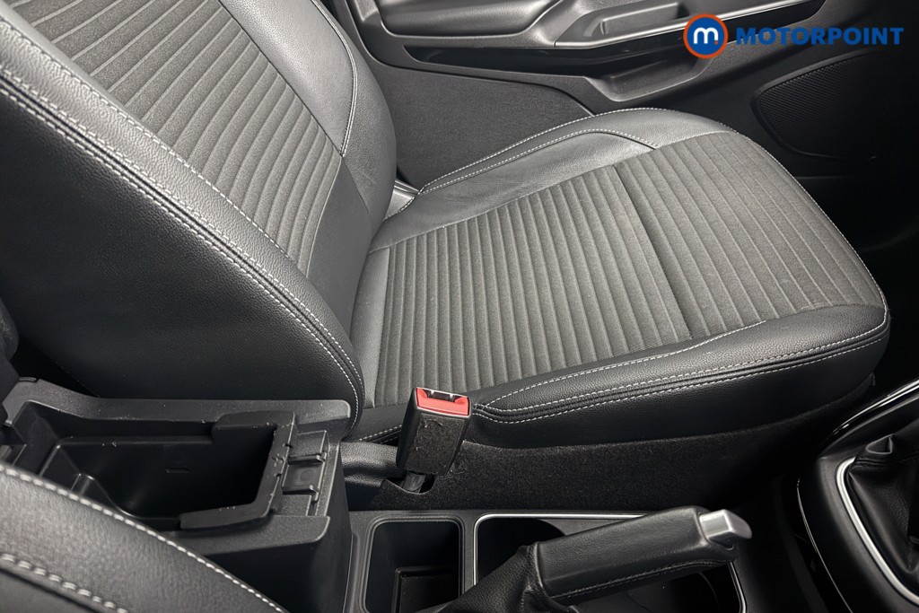 Ford Ecosport Titanium Manual Petrol SUV - Stock Number (1602361) - 15th supplementary image