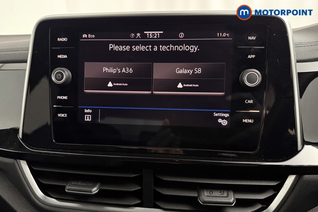 Volkswagen T-Roc R-Line Automatic Petrol SUV - Stock Number (1602364) - 11th supplementary image