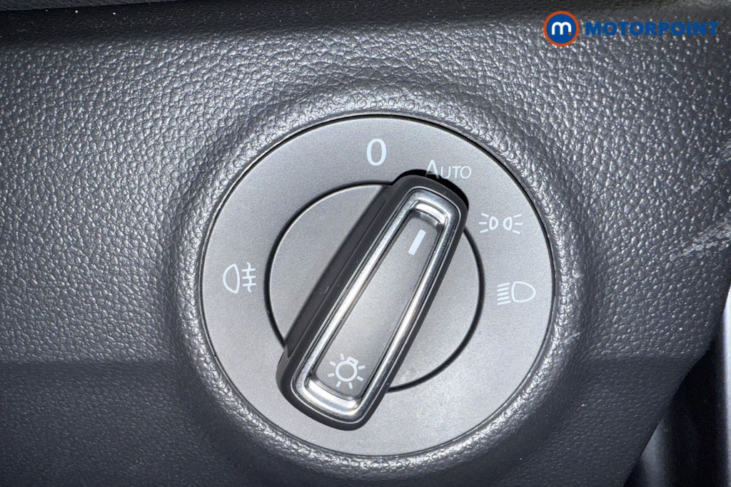 Volkswagen T-Roc R-Line Automatic Petrol SUV - Stock Number (1602364) - 17th supplementary image