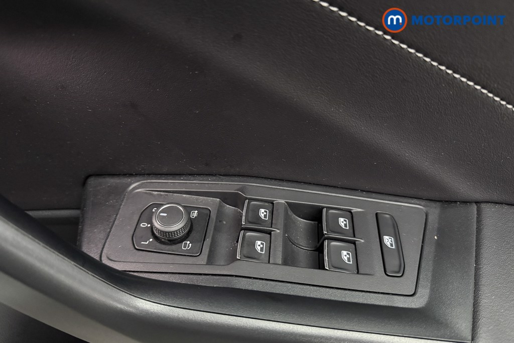 Volkswagen T-Roc R-Line Automatic Petrol SUV - Stock Number (1602364) - 19th supplementary image