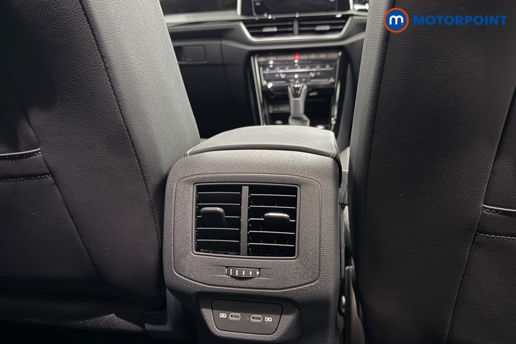 Volkswagen T-Roc R-Line Automatic Petrol SUV - Stock Number (1602364) - 23rd supplementary image