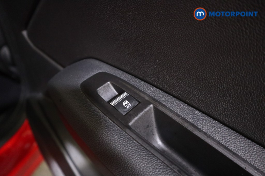 Renault Captur Techno Manual Petrol-Electric Hybrid SUV - Stock Number (1602387) - 18th supplementary image