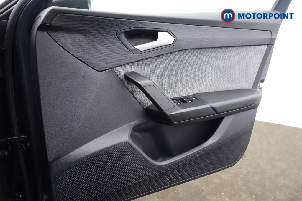Seat Leon Se Dynamic Manual Petrol Hatchback - Stock Number (1602401) - 10th supplementary image