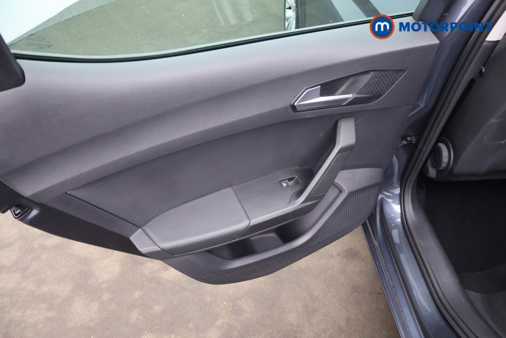Seat Leon Se Dynamic Manual Petrol Hatchback - Stock Number (1602401) - 17th supplementary image