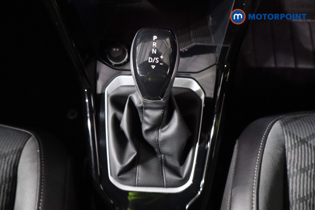 Volkswagen T-Roc R-Line Automatic Diesel SUV - Stock Number (1602463) - 18th supplementary image