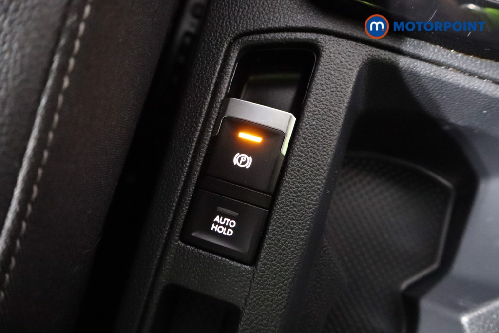 Volkswagen T-Roc R-Line Automatic Diesel SUV - Stock Number (1602463) - 19th supplementary image