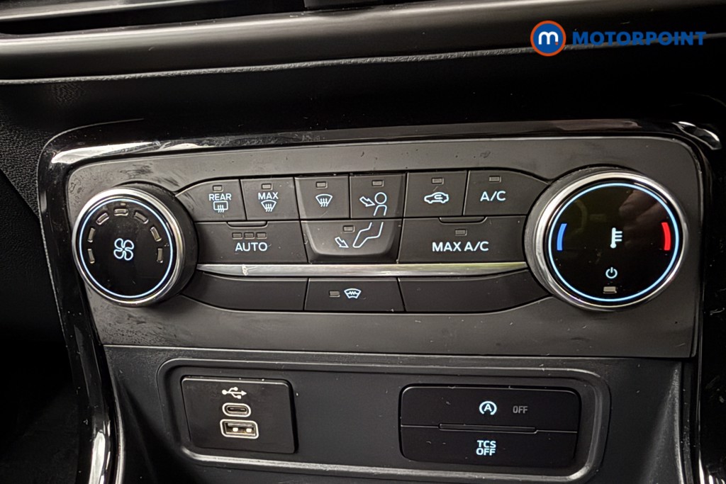 Ford Ecosport Active Manual Petrol SUV - Stock Number (1602479) - 16th supplementary image
