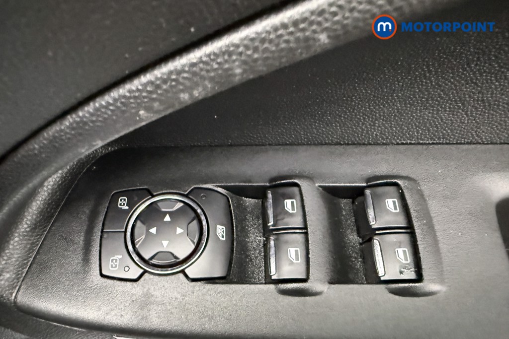 Ford Ecosport Active Manual Petrol SUV - Stock Number (1602479) - 19th supplementary image
