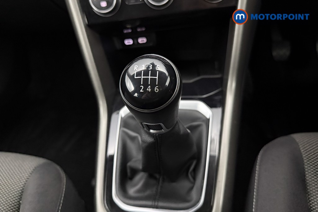 Volkswagen T-Roc SE Manual Petrol SUV - Stock Number (1602577) - 6th supplementary image