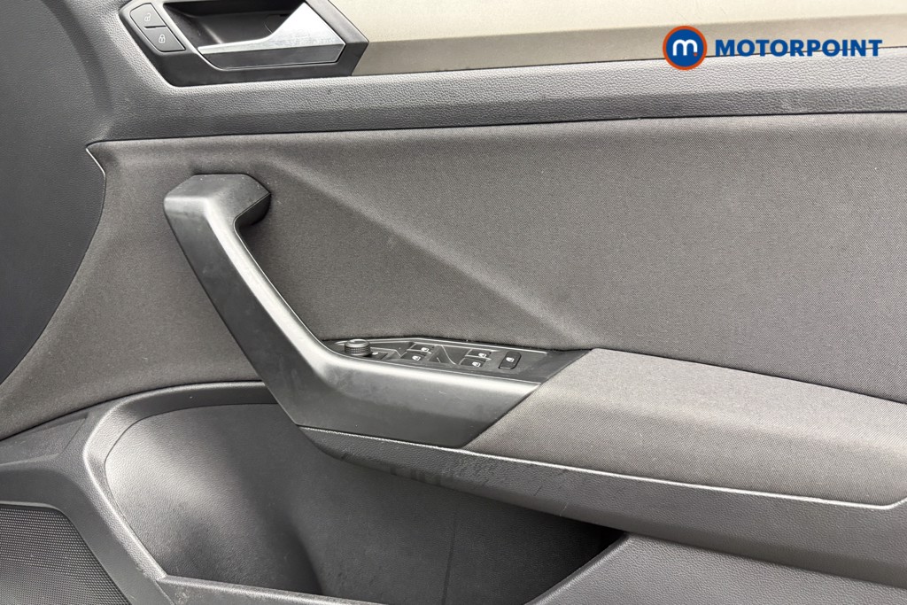 Volkswagen T-Roc SE Manual Petrol SUV - Stock Number (1602577) - 17th supplementary image