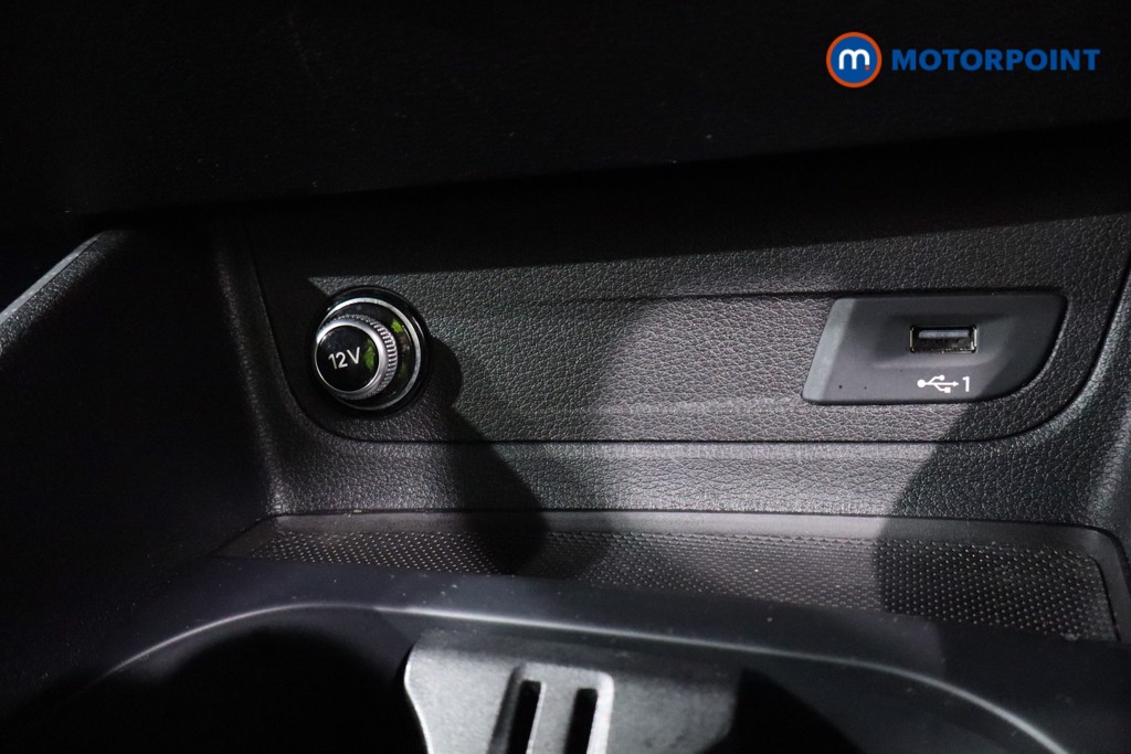 Audi Q2 Black Edition Automatic Petrol SUV - Stock Number (1602628) - 16th supplementary image