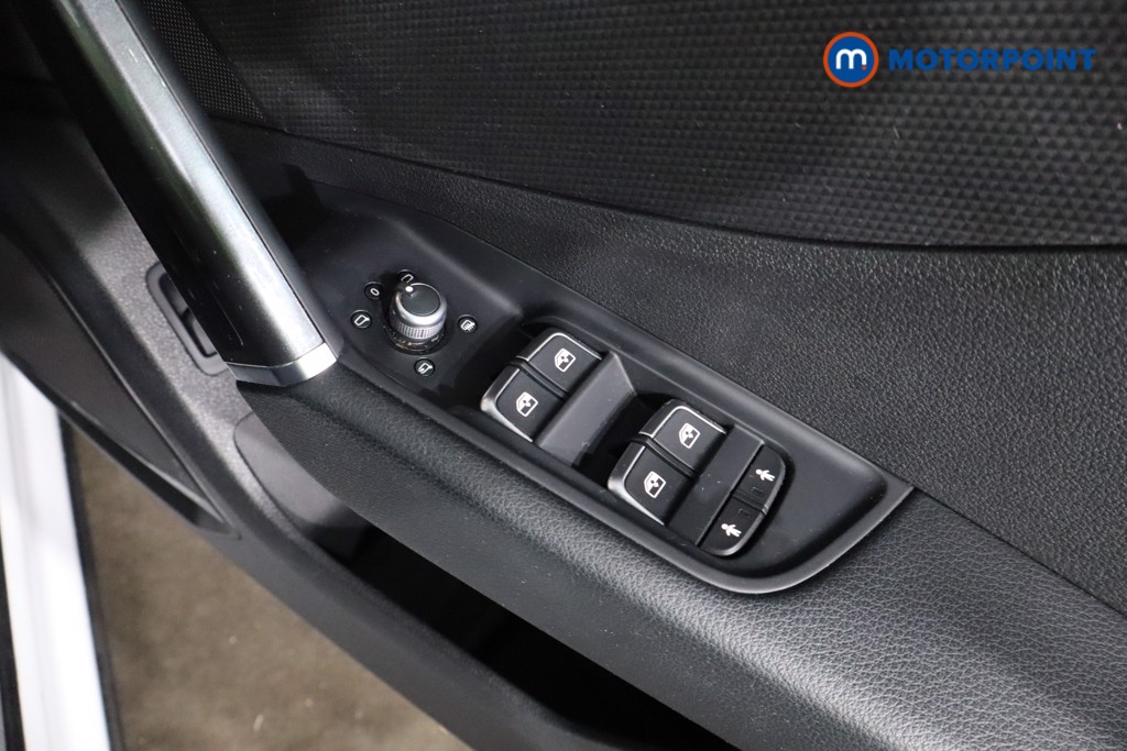 Audi Q2 Black Edition Automatic Petrol SUV - Stock Number (1602628) - 24th supplementary image