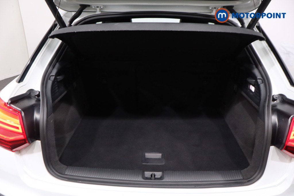 Audi Q2 Black Edition Automatic Petrol SUV - Stock Number (1602628) - 32nd supplementary image