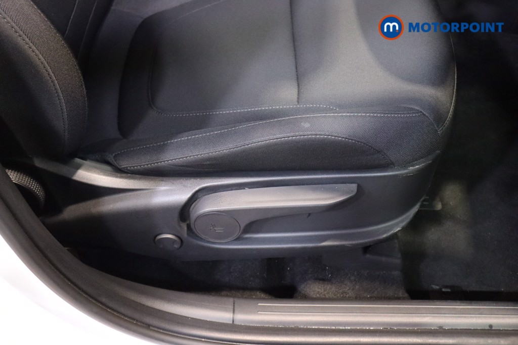 Hyundai Tucson Se Connect Manual Petrol SUV - Stock Number (1602757) - 16th supplementary image