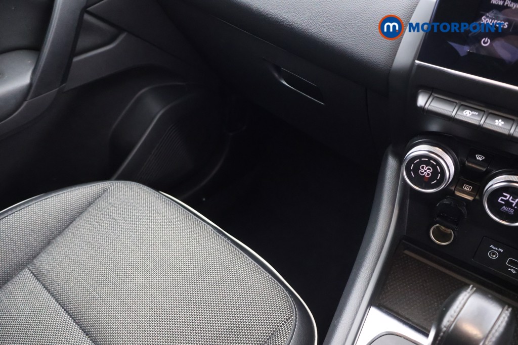 Renault Captur S Edition Automatic Diesel SUV - Stock Number (1602798) - 8th supplementary image