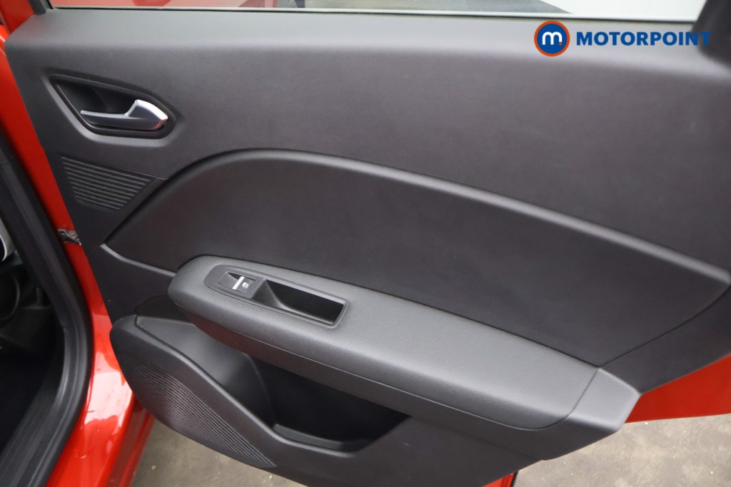 Renault Captur S Edition Automatic Diesel SUV - Stock Number (1602798) - 15th supplementary image