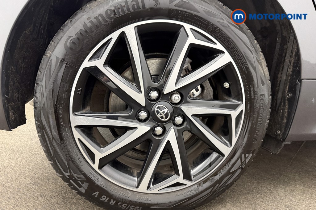 Toyota Yaris Design Automatic Petrol-Electric Hybrid Hatchback - Stock Number (1602878) - 9th supplementary image