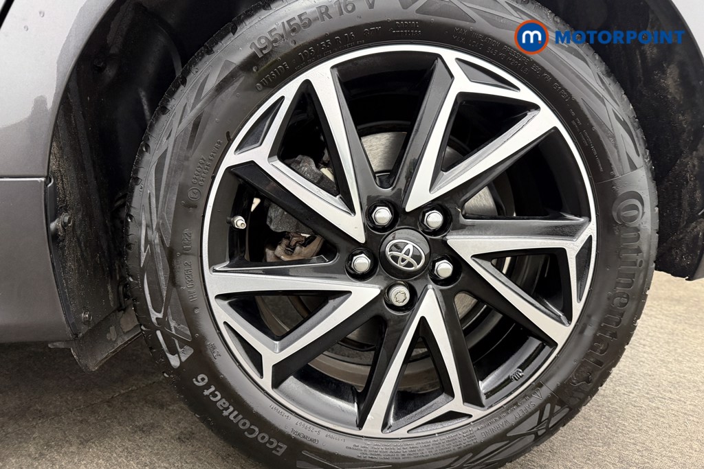 Toyota Yaris Design Automatic Petrol-Electric Hybrid Hatchback - Stock Number (1602878) - 12th supplementary image