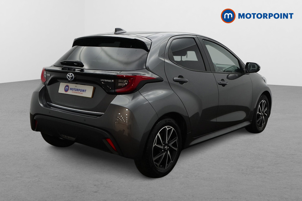 Toyota Yaris Design Automatic Petrol-Electric Hybrid Hatchback - Stock Number (1602878) - Drivers side rear corner