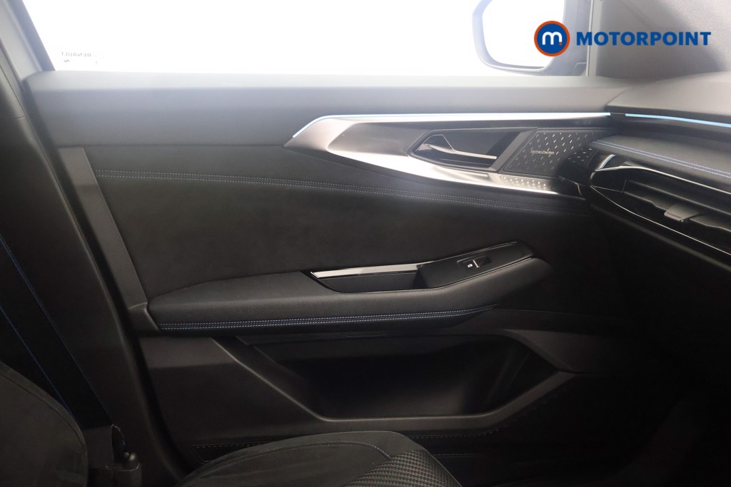 Renault Austral Iconic Esprit Alpine Automatic Petrol-Electric Hybrid SUV - Stock Number (1603159) - 7th supplementary image