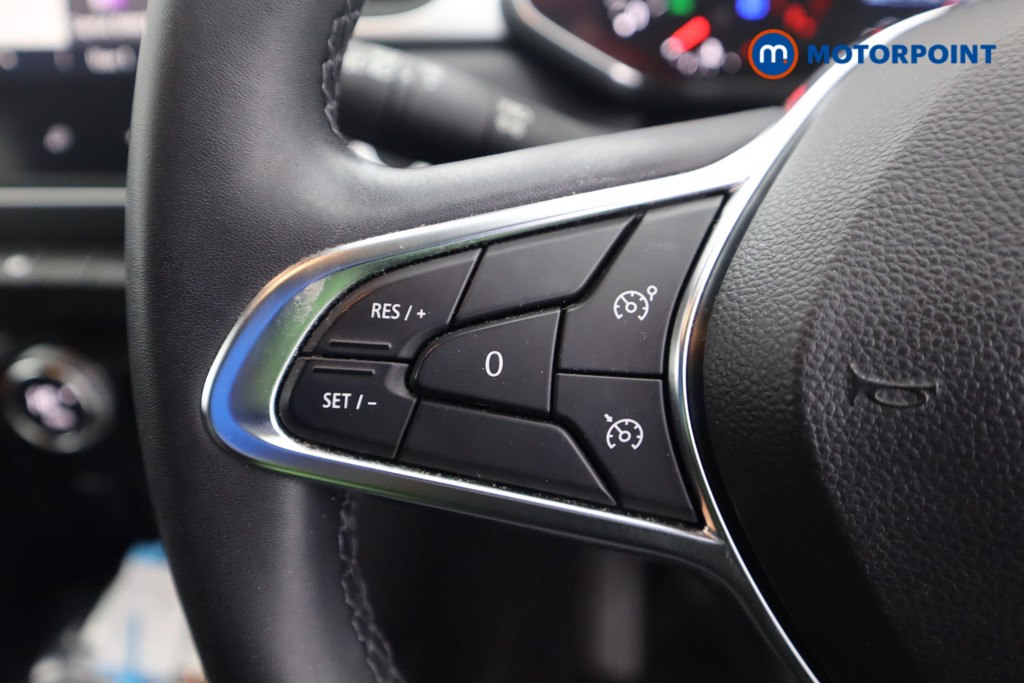 Renault Captur Iconic Edition Manual Petrol SUV - Stock Number (1603320) - 4th supplementary image